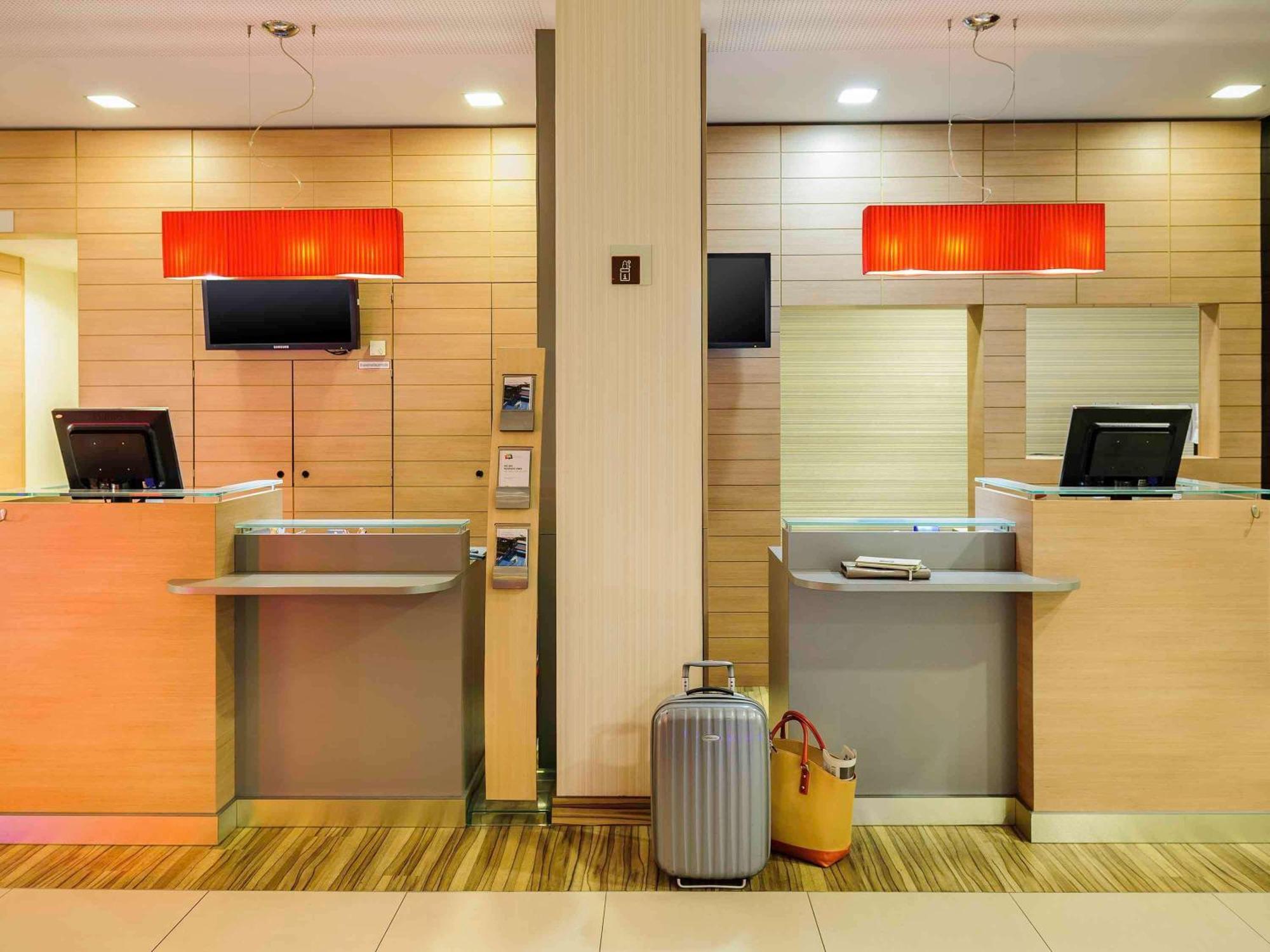 Ibis Wien Messe Экстерьер фото
